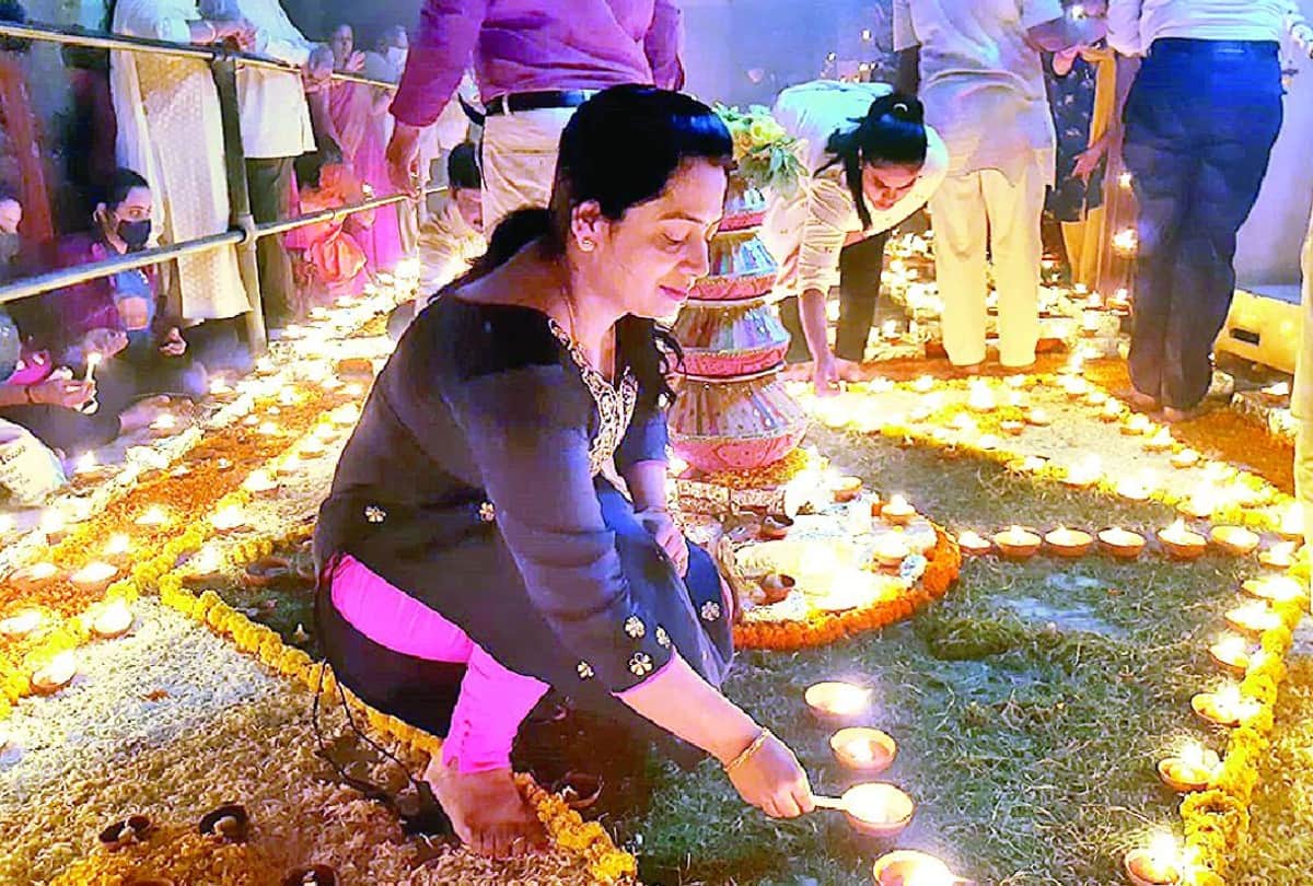 Diwali 202 Celebrations In Agra