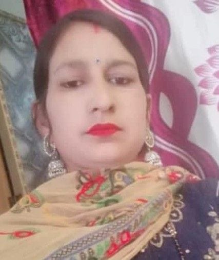 Hathras: Had a relationship with another woman, the wife stopped and killed her