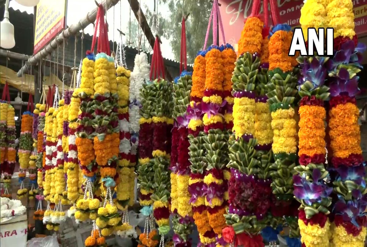 Delhi Sales of flowers decreased people decreased in Ghazipur flower market on diwali