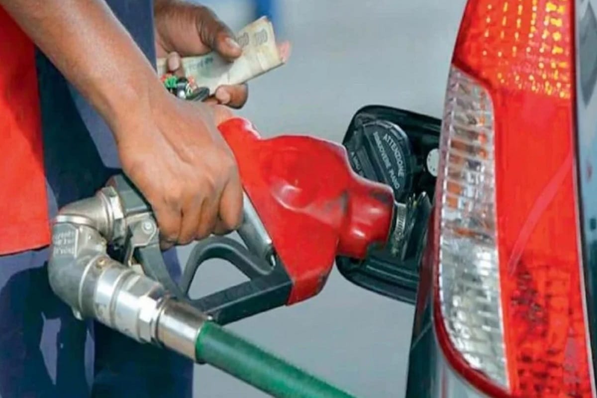 Meerut News: Public will get relief due to reduction in the price of petrol and diesel