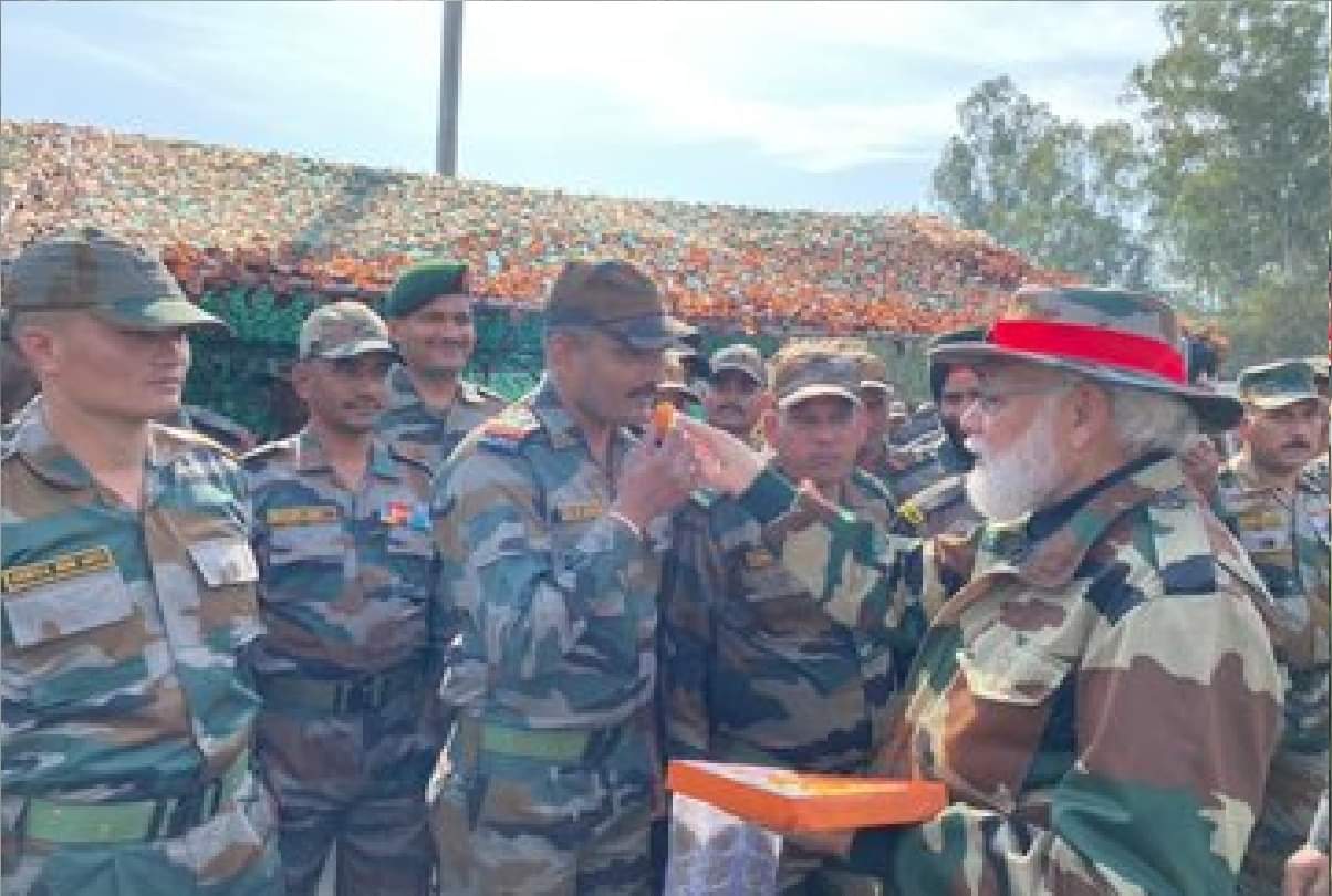 PM Modi Celebrate Diwali With Jawans in naushera rajouri jammu and kashmir