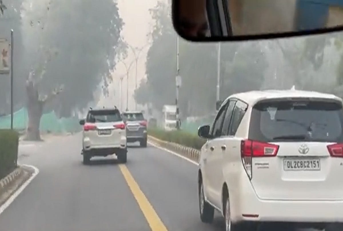 When PM Narendra Modi left for Nowshera jammu kashmir minimal security arrangements and no traffic restrictions were in place on the route in Delhi