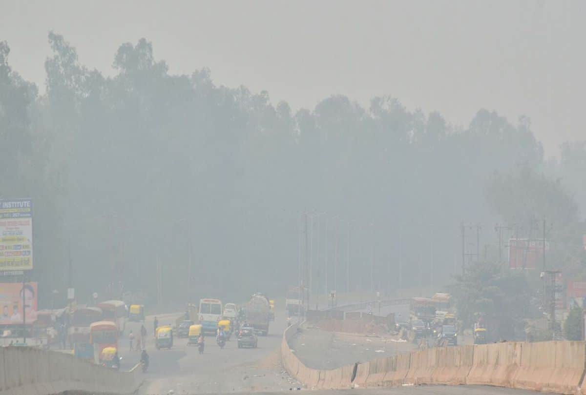 Air Pollution In Agra Increased Than Delhi Today