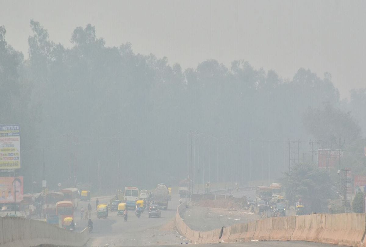 Agra Air Pollution Increased On Diwali