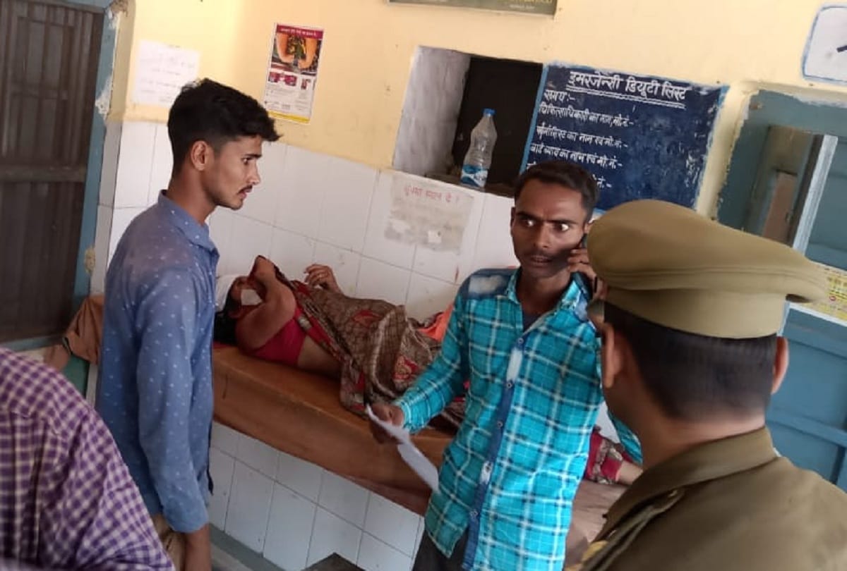 Two sides clashed over the burning of firecrackers in Deoria