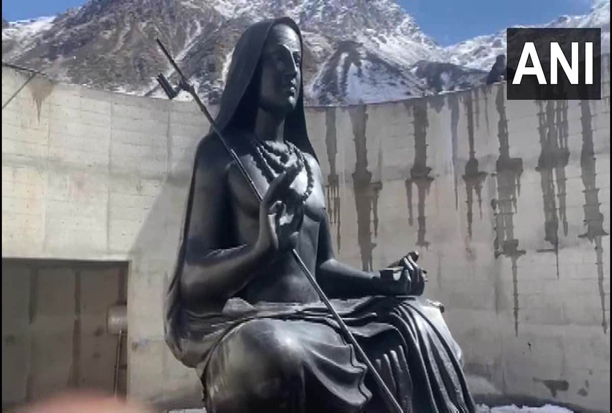 PM Narendra Modi in Kedarnath Today: PM Modi Visited adi guru shankaracharya Idol