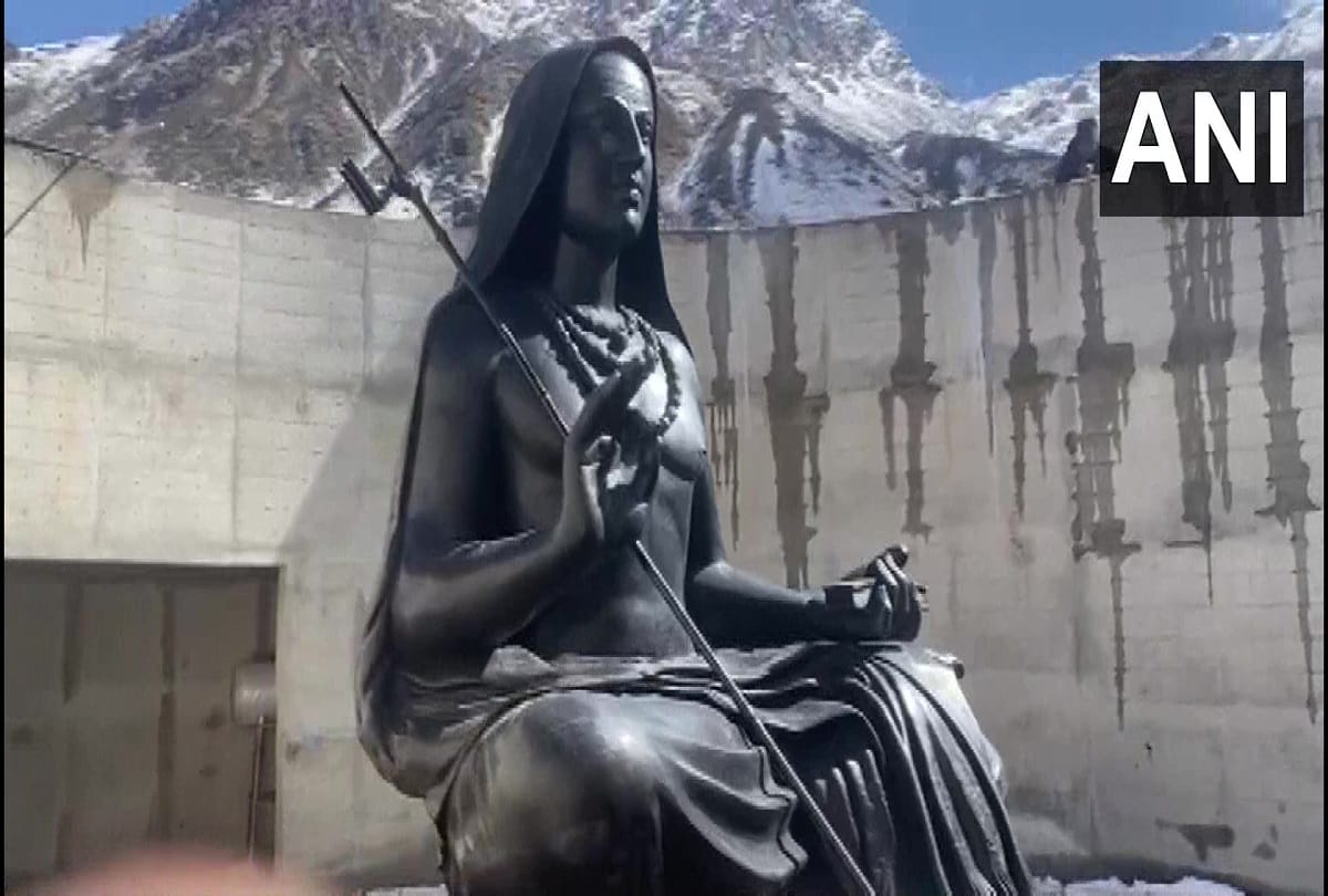 PM Narendra Modi in Kedarnath Today: PM Modi Visited adi guru shankaracharya Idol