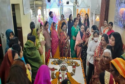 Govardhan Pooja And Annakut Mahotsav In Agra