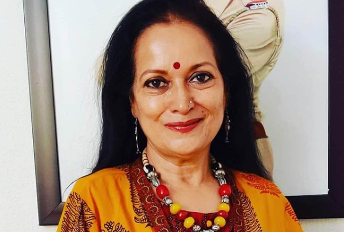 Actress Himani Shivpuri got the news of her husband death during the shooting of DDLJ said  I was alone
