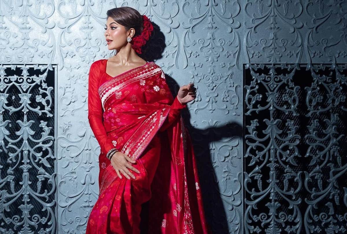 Red Outfits Ideas For Wedding Season Ethnic Wear Party Look