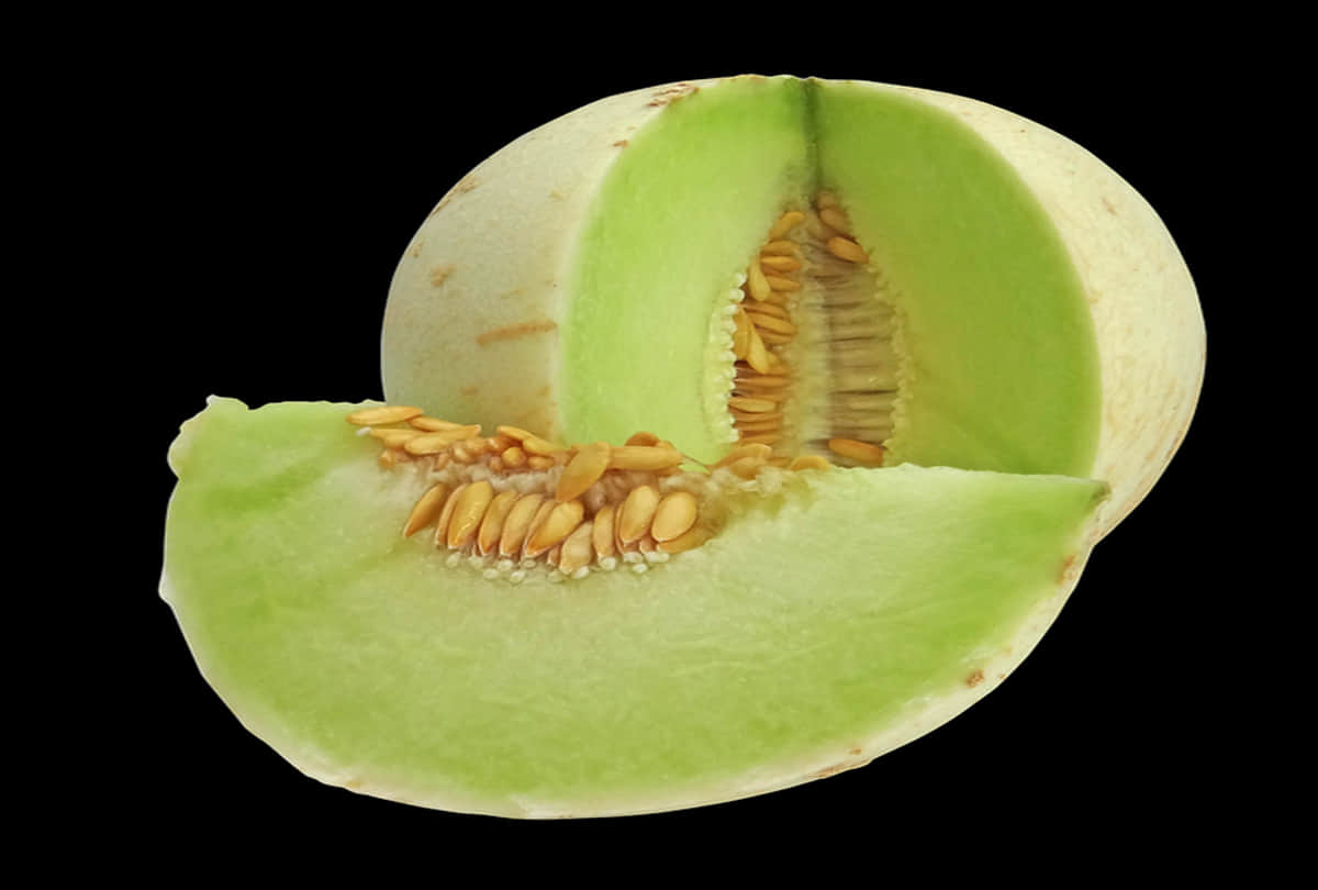 japans precious fruit is more expensive than diamond Know the price spin your mind