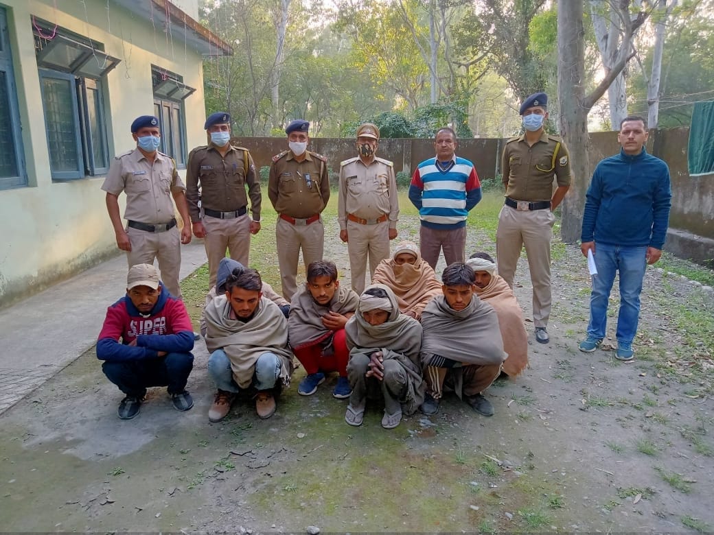 eight accused arrested with illegale wood in  bhagani range ponta sahib