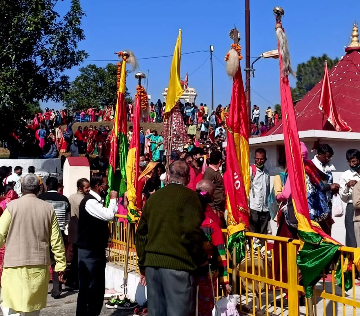 Kanda fair started at Manjughosheshwar Mahadev temple in Kanda
