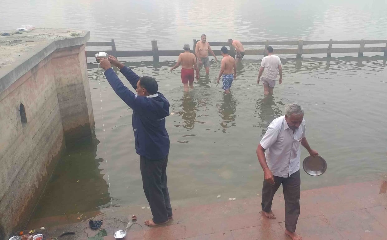 Pilgrims performed Pind Daan at Pandu-Pindara shrine