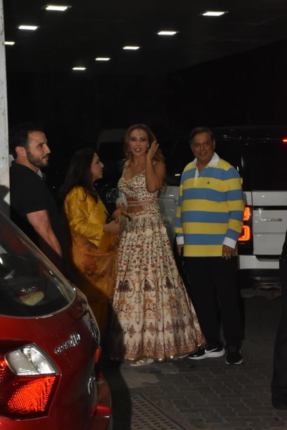 Sohail Khan's Diwali Party: Salman Khan, Aayush Sharma, Arbaaz, Giorgia Andriani & others slay at Sohail's Diwali party