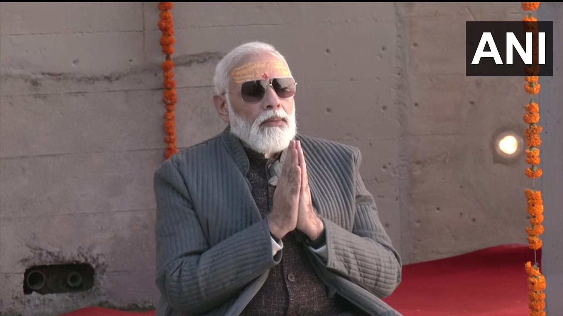 pm modi kedarnath visit: pm narendra modi seen in pahadi cap and p cap, see photos
