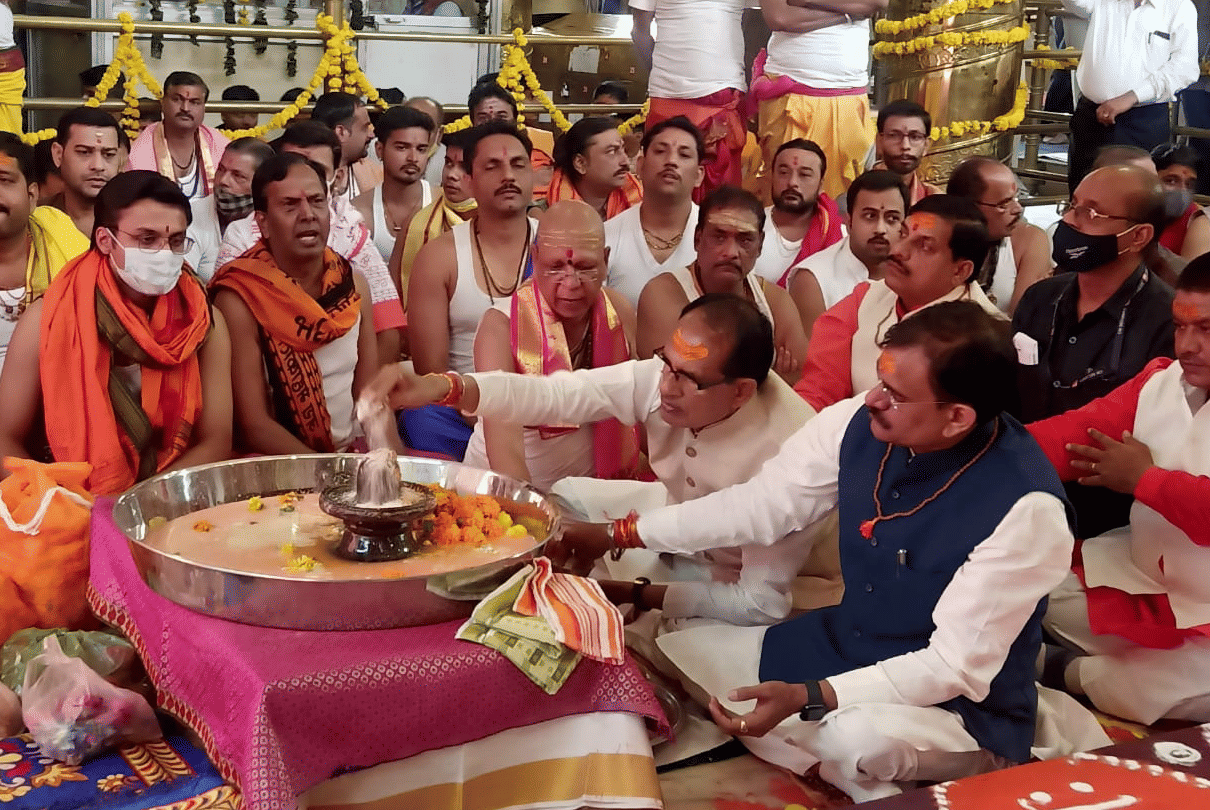 Modi in Kedarnath: Shivraj-Sharma worshiped in Mahakal temple, from live broadcast of Narendra Modi related to Ujjain