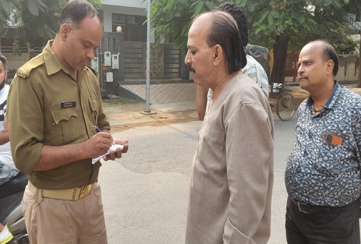 miscreants robbed jewelry worth five lakhs from the businessman in agra