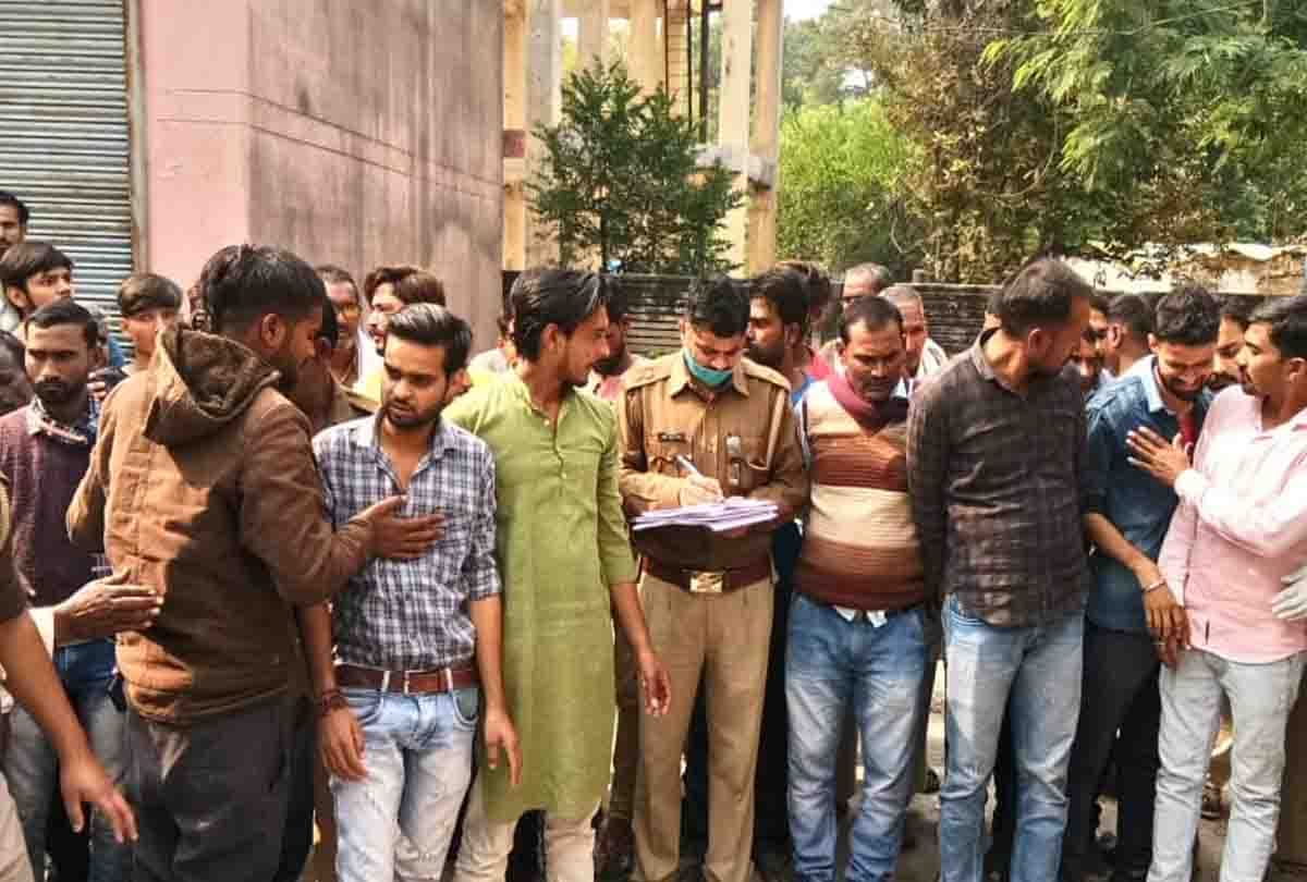 Road accident in Hamirpur up, three died in collision with ambulance