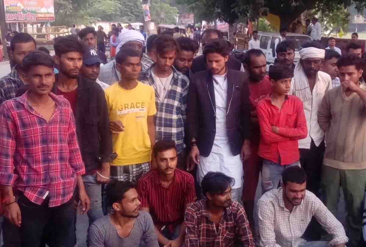 Road accident in Hamirpur up, three died in collision with ambulance