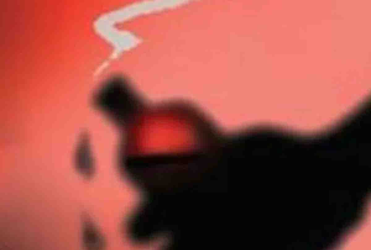 Banda: Four women including mother and daughter were scorched in acid attack