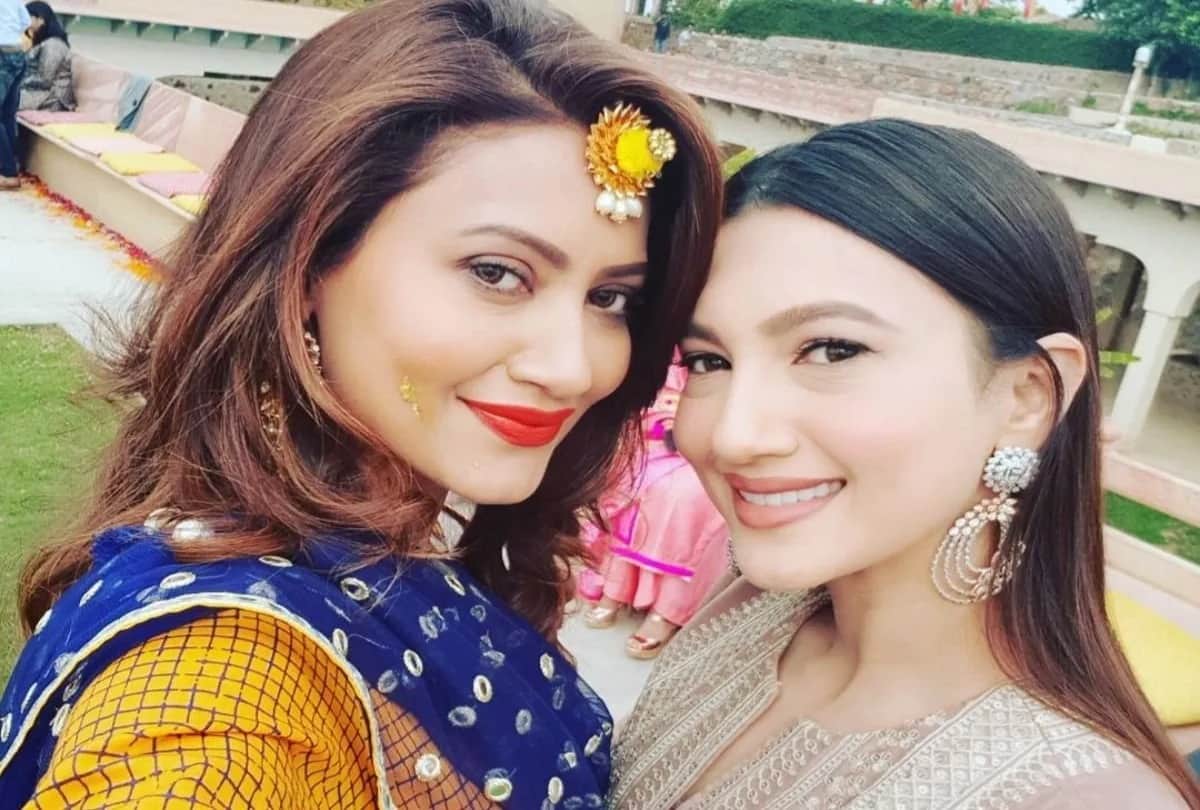 Bollywood: These actresses are real sisters in real life compete in acting as well as looks