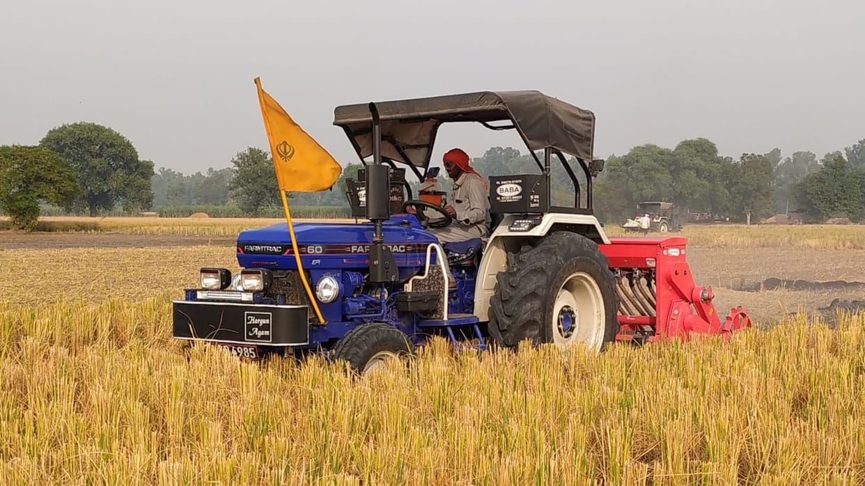 Farmers are sowing wheat with super seeder, disposal of residues and sowing together in one plowing