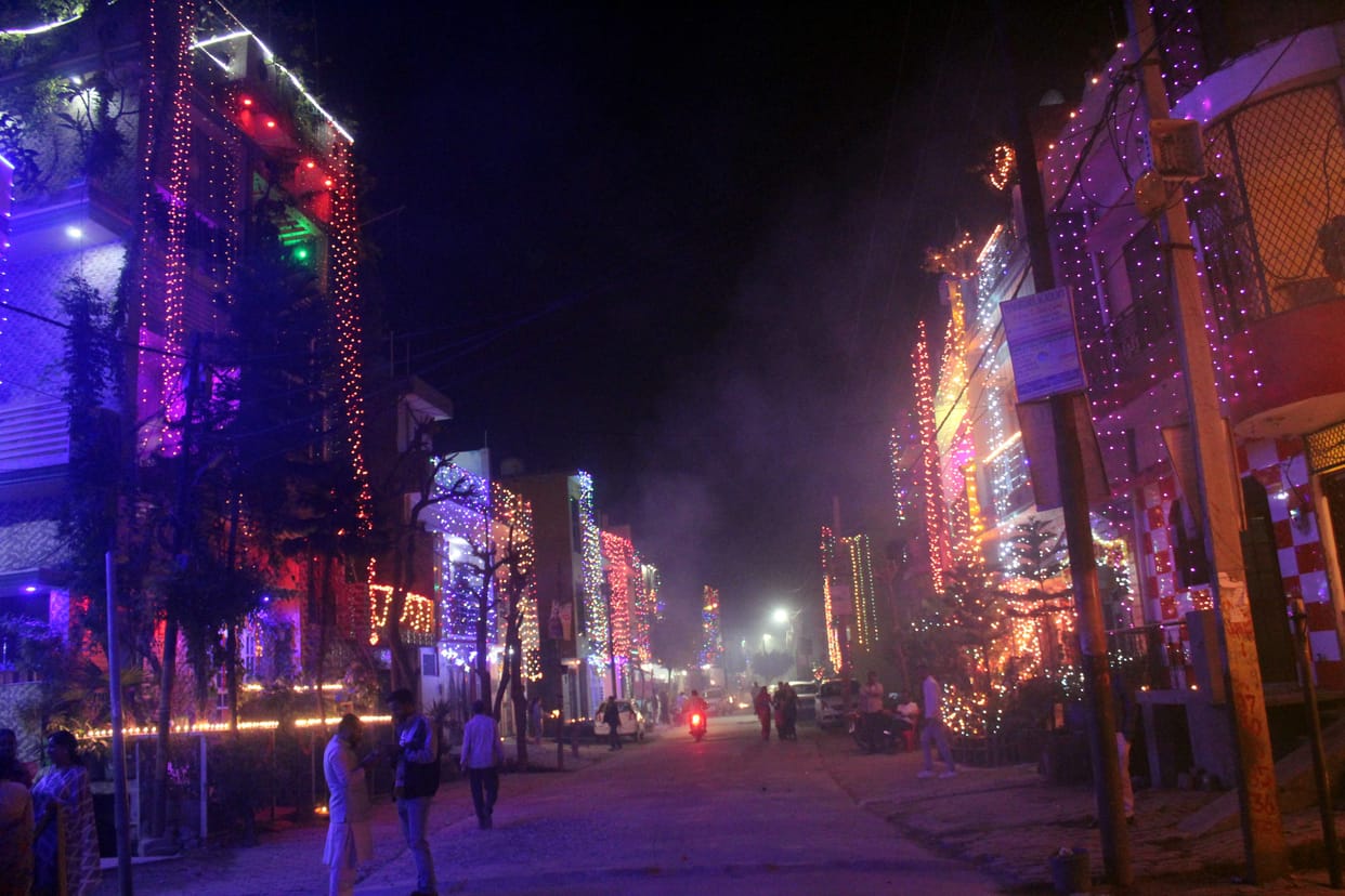 Firecrackers worth 1.5 crores dissolved poison in the food