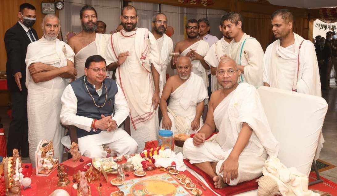Jainacharya working to bring everyone together: CM