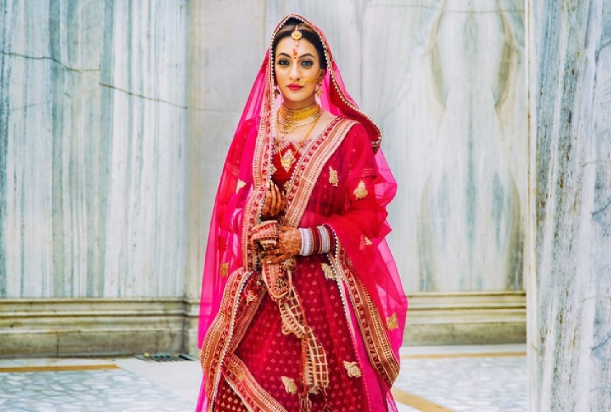 Add pallu on head in these four ways get stylish look with traditional