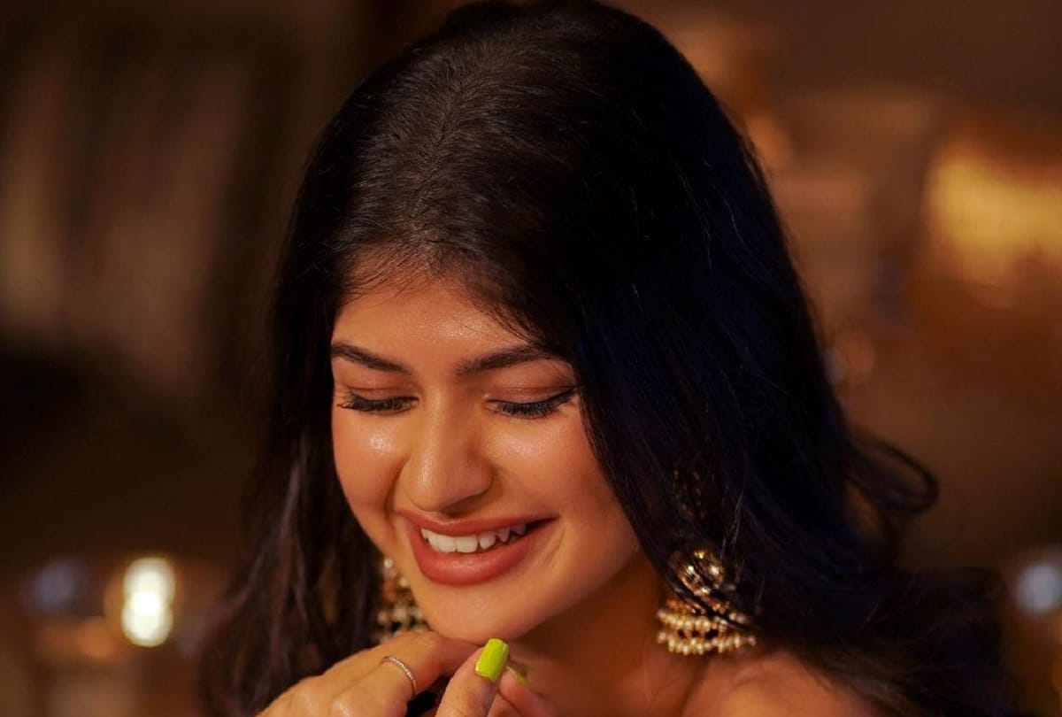 Anjini Dhawan Is A Sight To Behold In Sexy Ethnic Outfit See Diva Ooze Hotness In These Pics