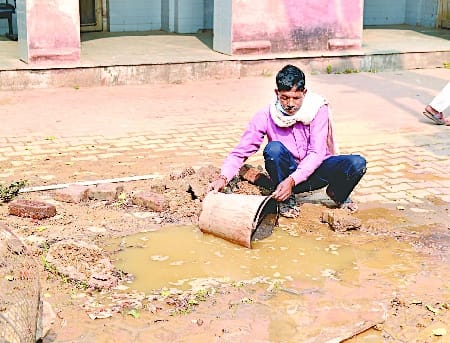 Staff and patients yearn for water