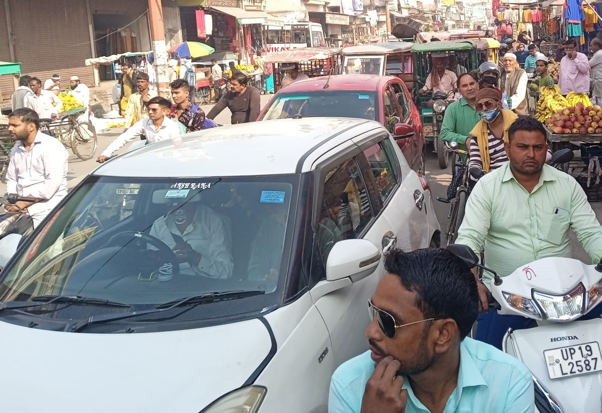 Vehicles increased on Bhaiya Dooj, there was a jam in the city