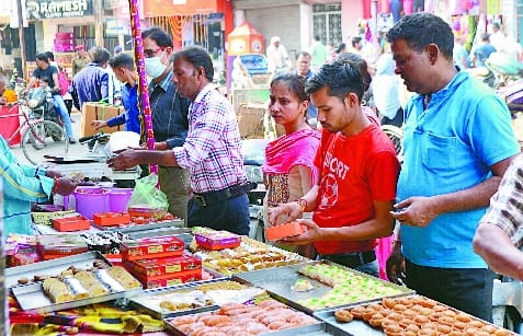 Deepotsav: After the worship of Goddess Lakshmi-Shri Ganesh, every house was illuminated