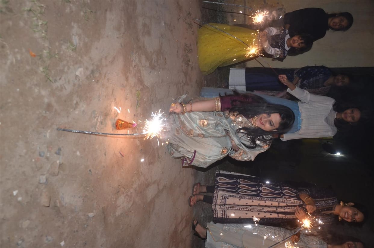 Aligarh: Amidst tight vigil and police patrolling, money diwali with ease