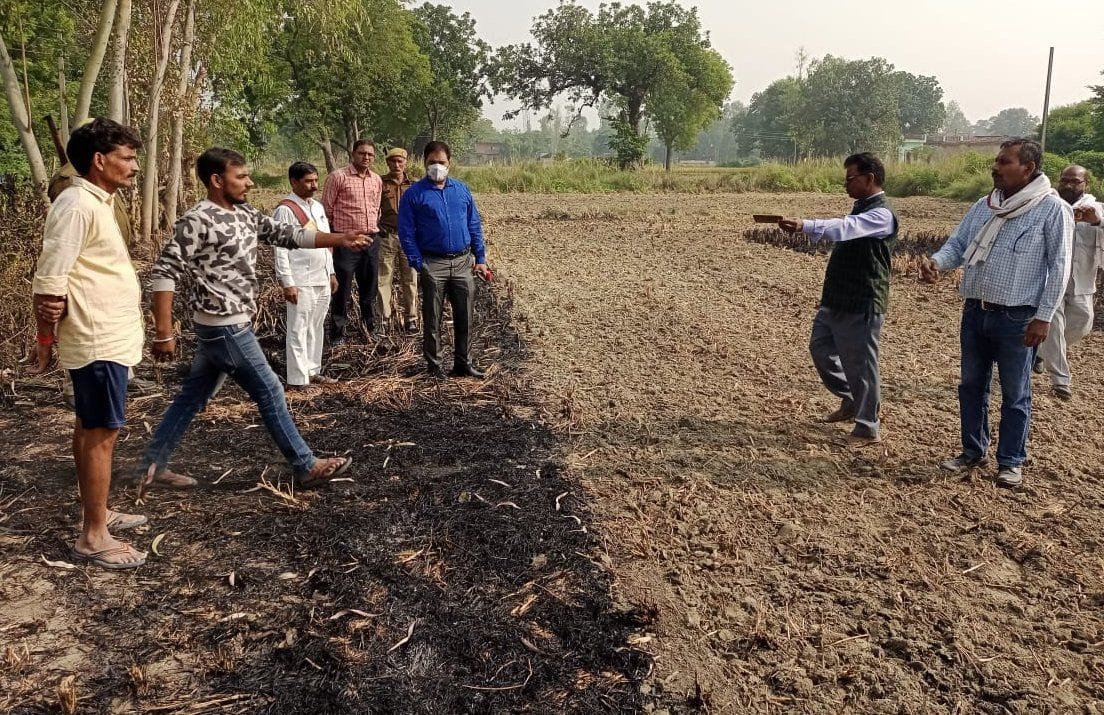 Fine imposed on 35 farmers for burning stubble in the field