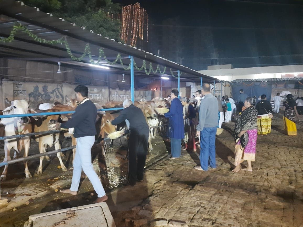 Mathura: Govardhan Puja Maha Mahotsav concluded with gaiety at Chandrodaya Mandir