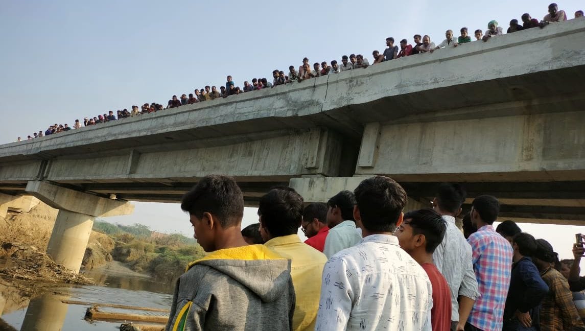 fathepur news,Missing farmer's body found in Pandu river