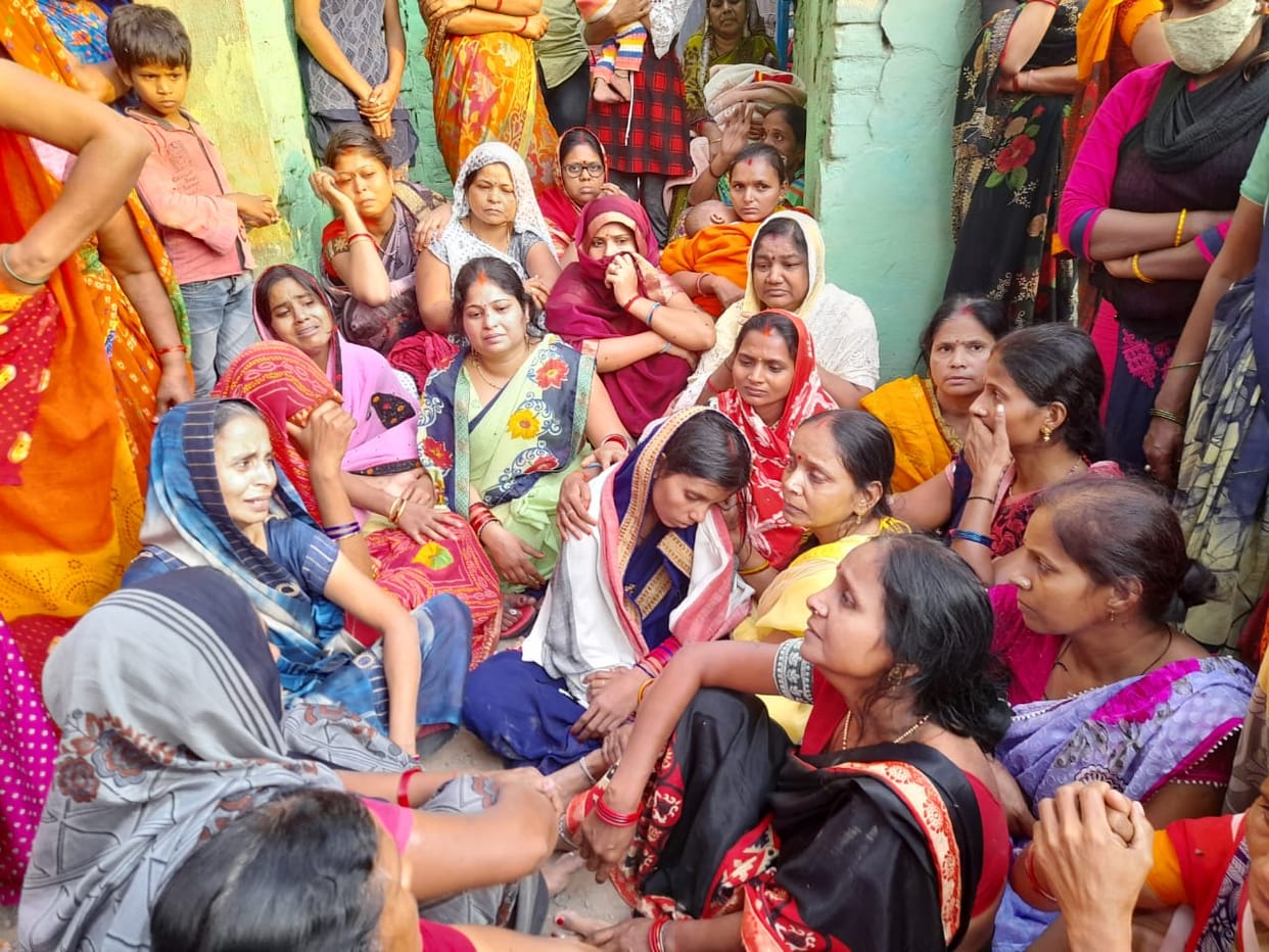 murder in varanasi Friends killed friend for opposing robbery police arrested three accused