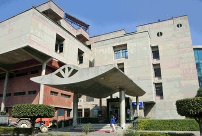 Chandigarh: Medicine worth Rs 10 lakh made for just Rs 5,000, got patent