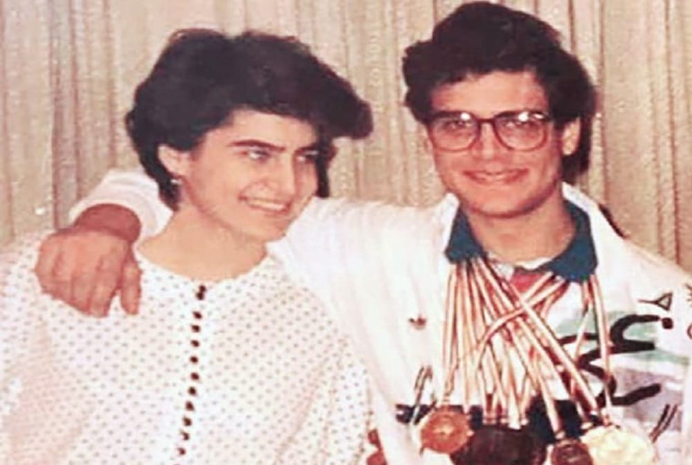 Priyanka Gandhi shares Rahul Gandhi old photo for Bhai Dooj wish, Rahul reacts
