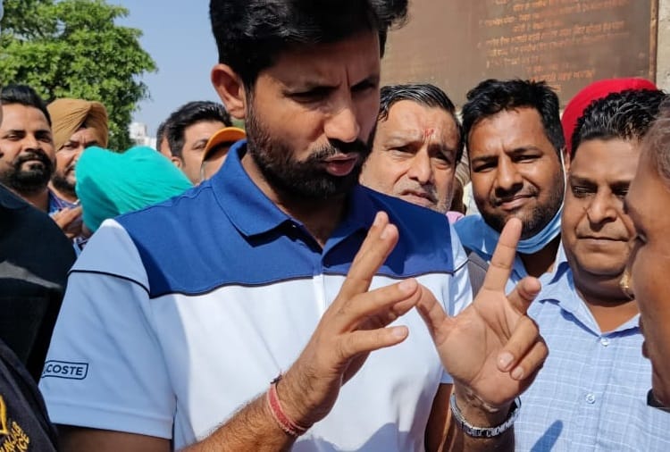 Punjab Transport Minister Raja Warring sought report of Indo Canadian Bus Service
