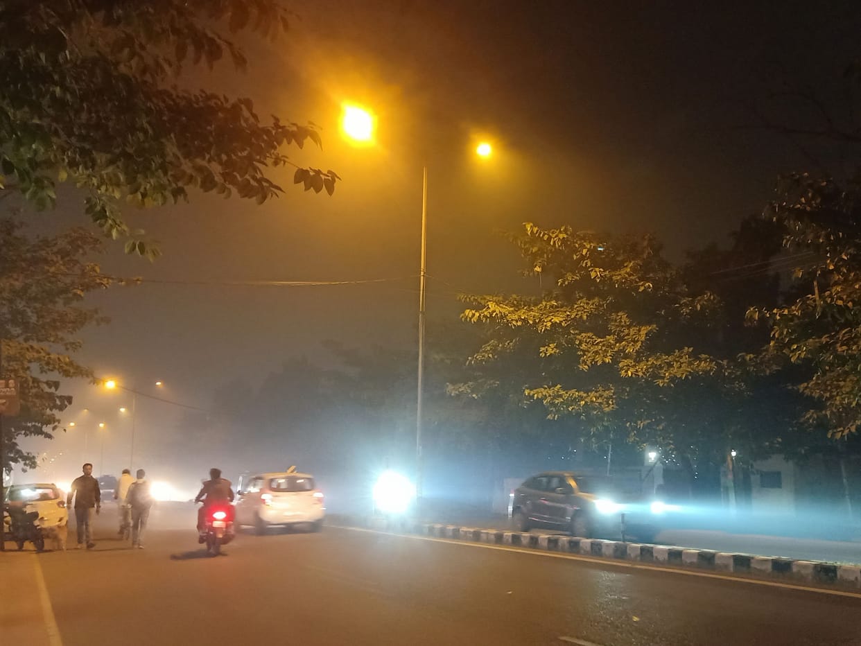 Smog in the morning and evening, AQI reduced from 254 to 220