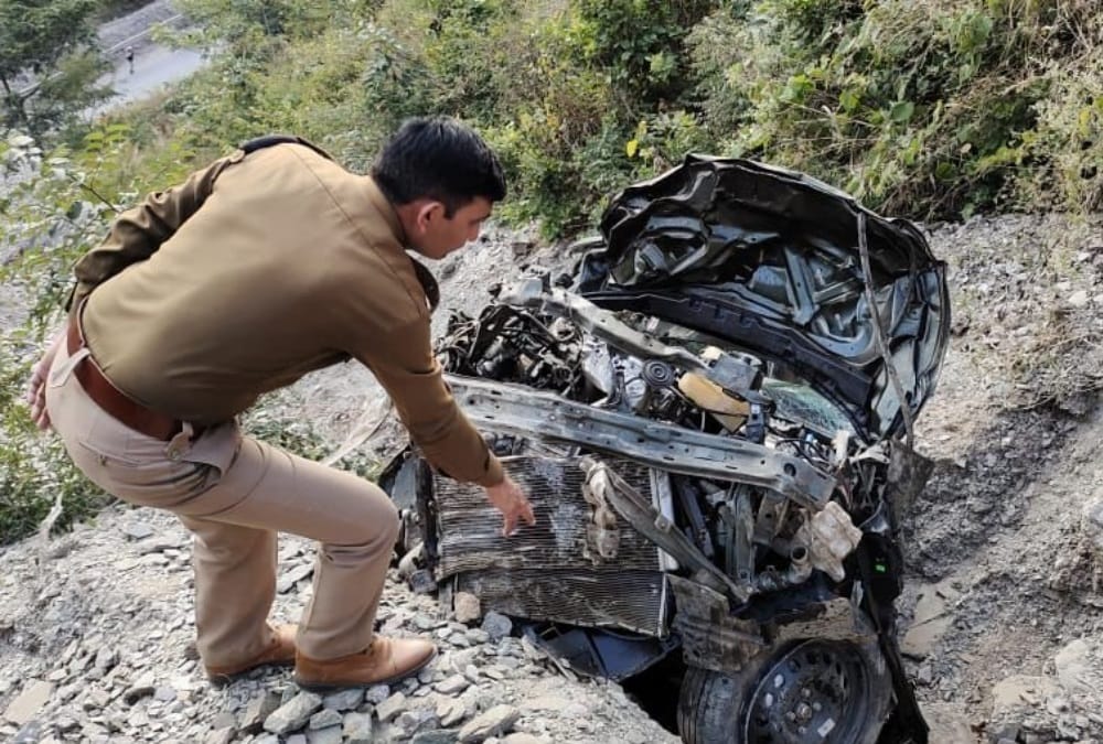 Uttarakhand Accident News: Couple and Son Died during Road Accident in Pithoragarh on Bhai dooj photo