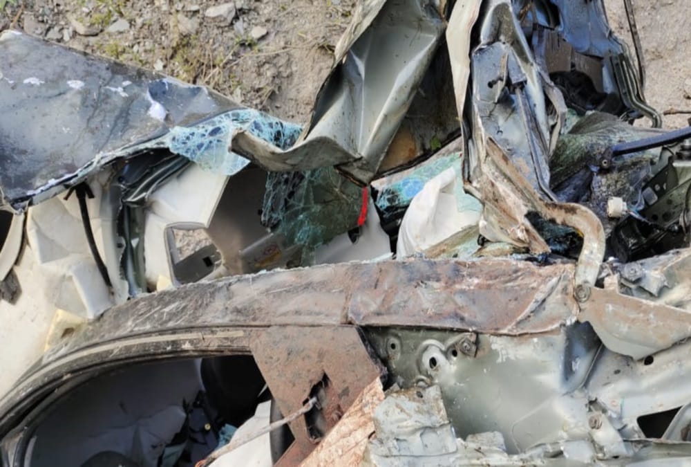 Uttarakhand Accident News: Couple and Son Died during Road Accident in Pithoragarh on Bhai dooj photo