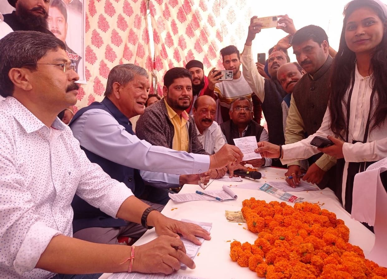 Congress leaders did not hesitate in membership campaign: Harish Rawat