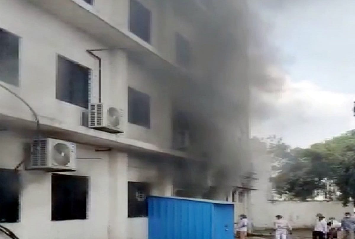 Ahmednagar: There was chaos in the hospital due to fire, to save it, if it was removed from the ventilator, she lost her life