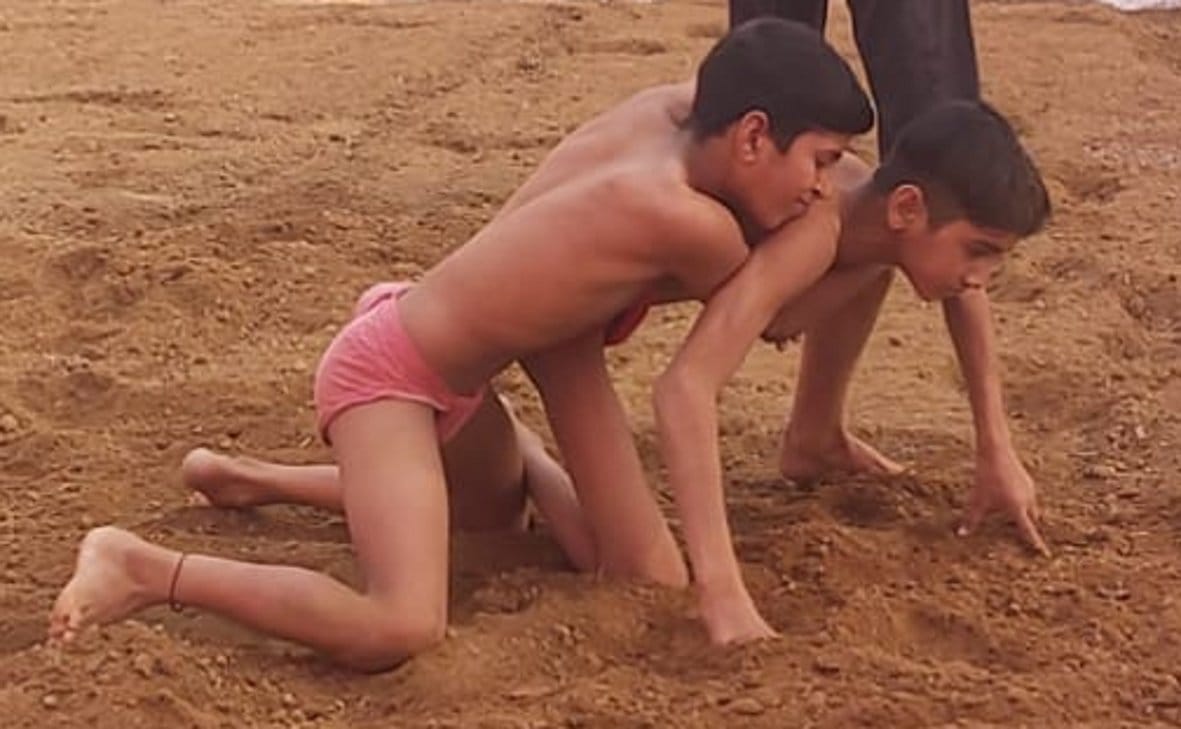 Sintu wrestler of Dagarpur won 2.11 lakh wrestling