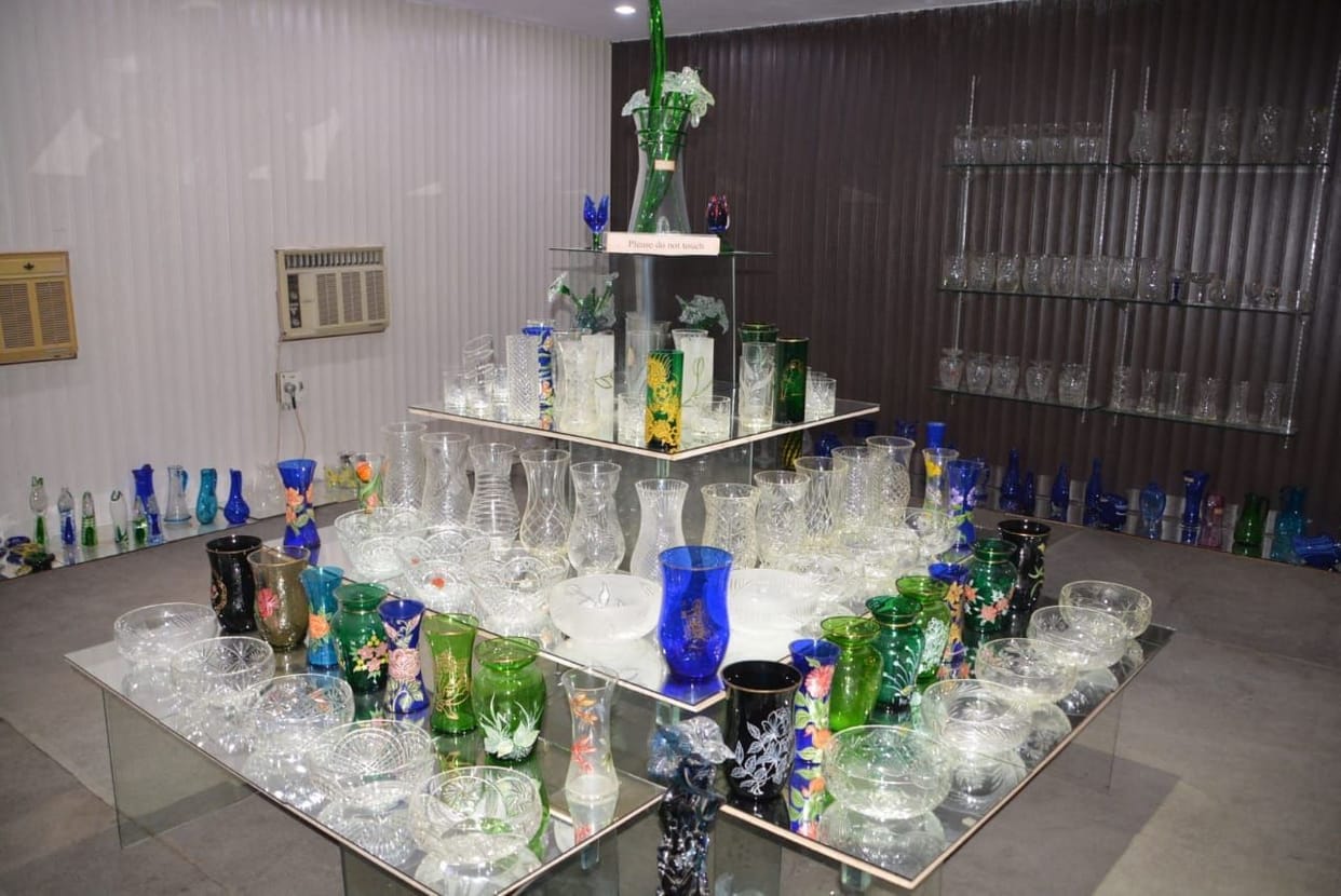 boom of customers and orders in glass business on diwali