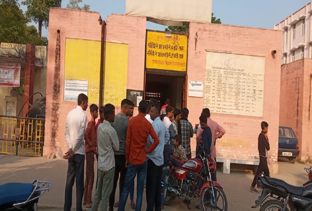 Saharanpur A girl resident of Nanauta died after she jumped from a water tank reasons not known